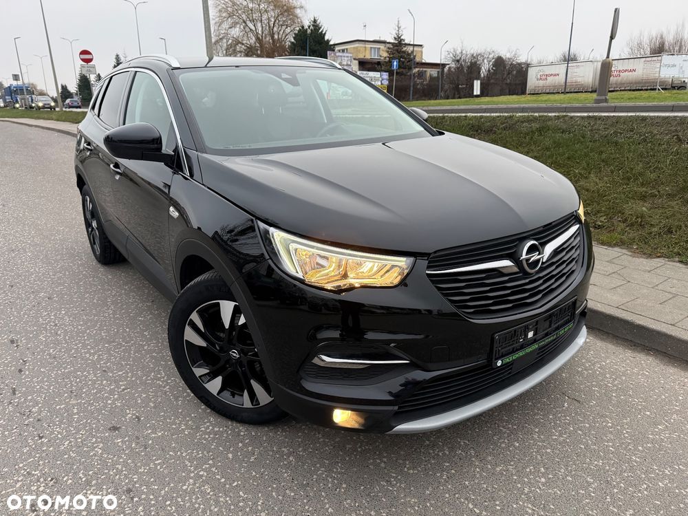 Opel Grandland X 1.2 Start/Stop Business Elegance - 2