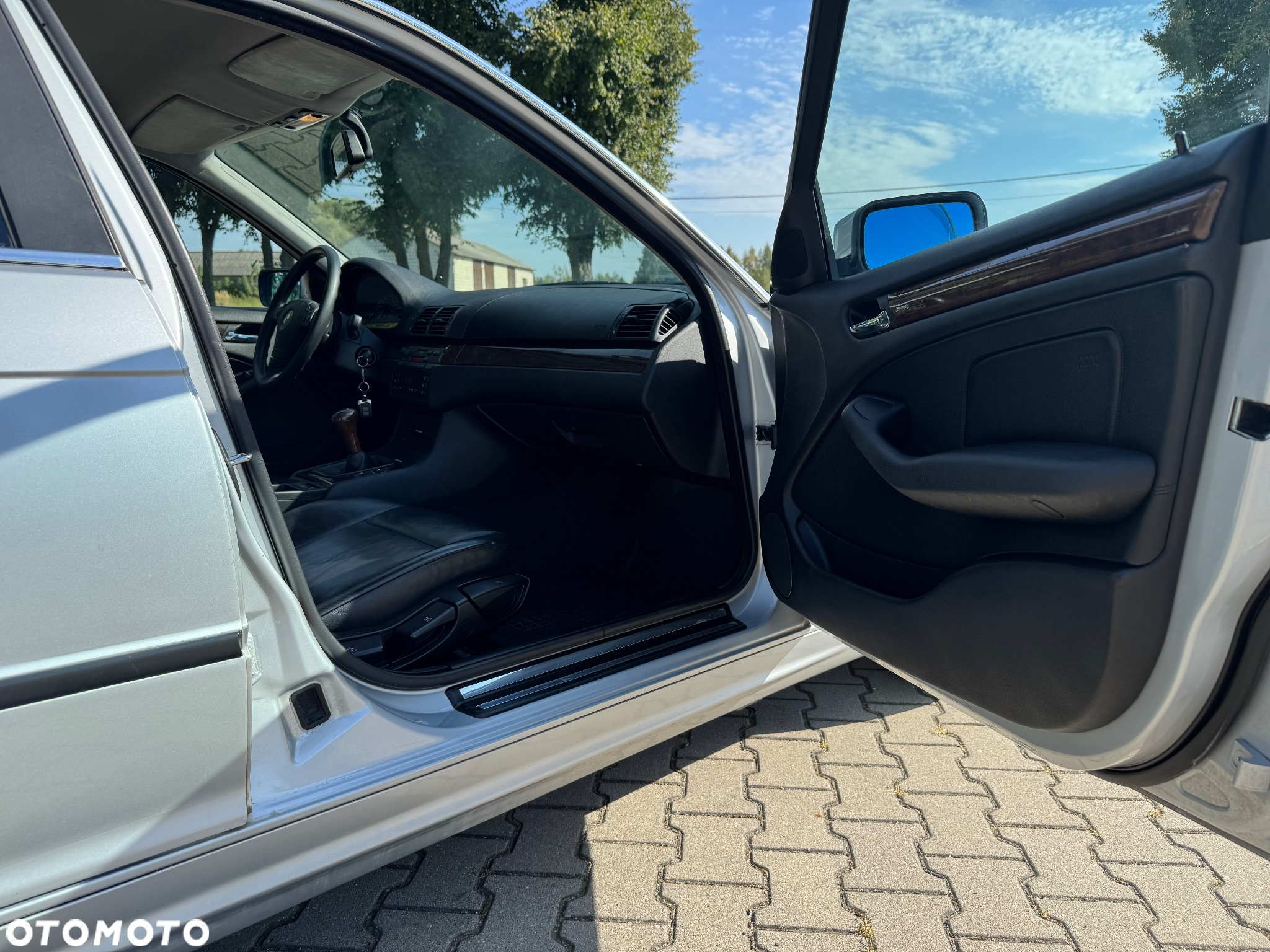 BMW Seria 3 323i - 15