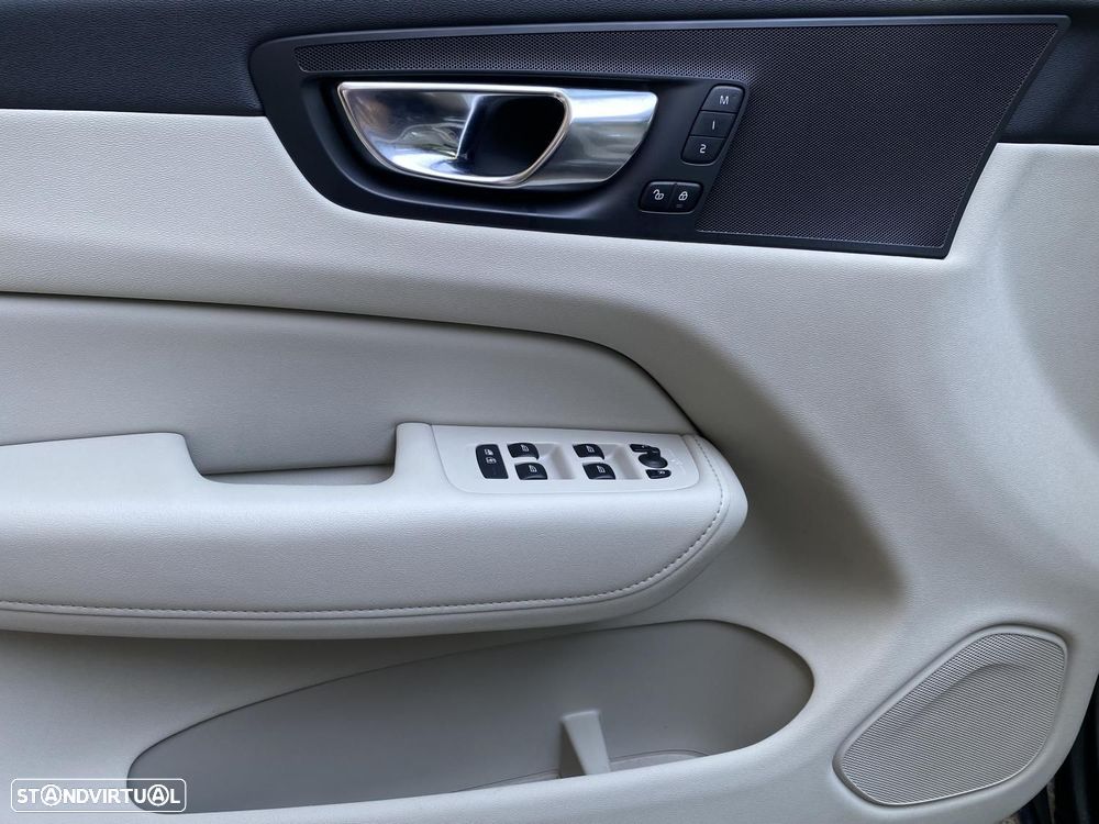 Volvo XC 60 2.0 T8 PHEV Inscription AWD - 14