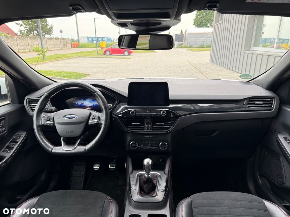 Ford Kuga 2.0 EcoBlue Hybrid ST-LINE X - 17