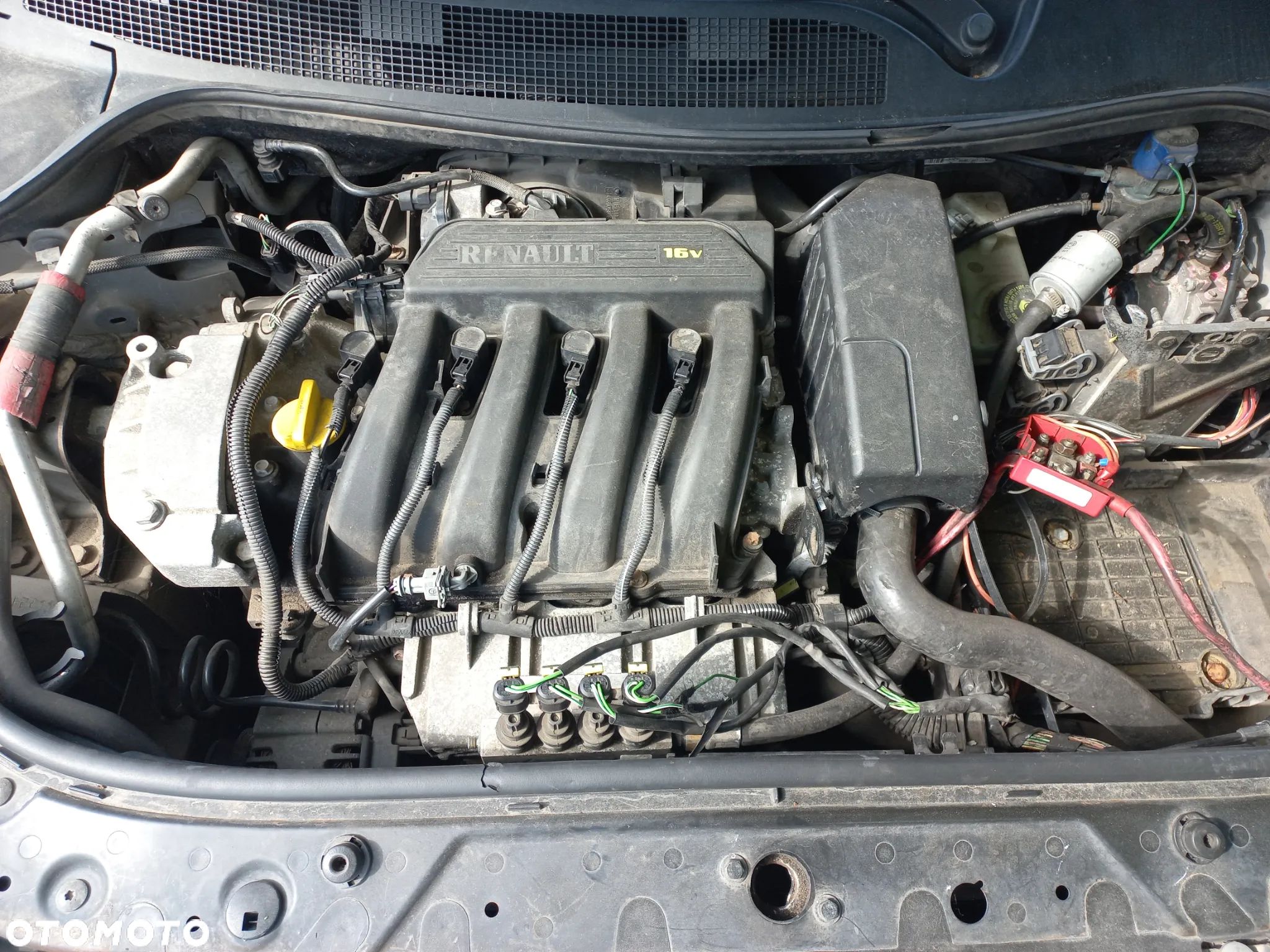 Renault Megane II 1.4 16V silnik kompletny - 1
