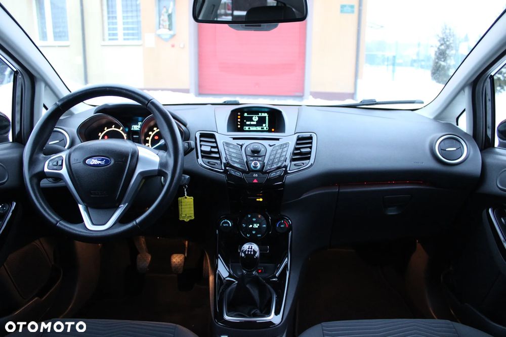 Ford Fiesta - 20
