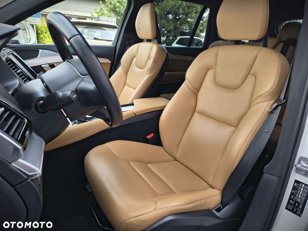 Volvo XC 90 - 12