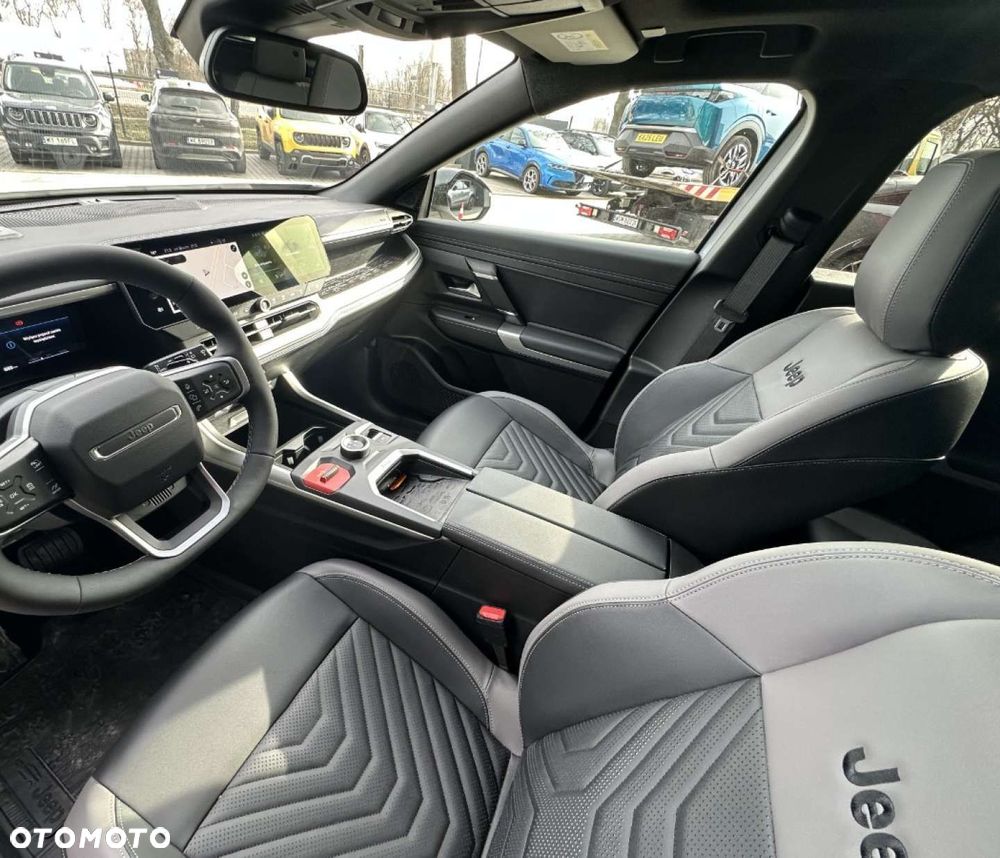 Jeep Compass - 10