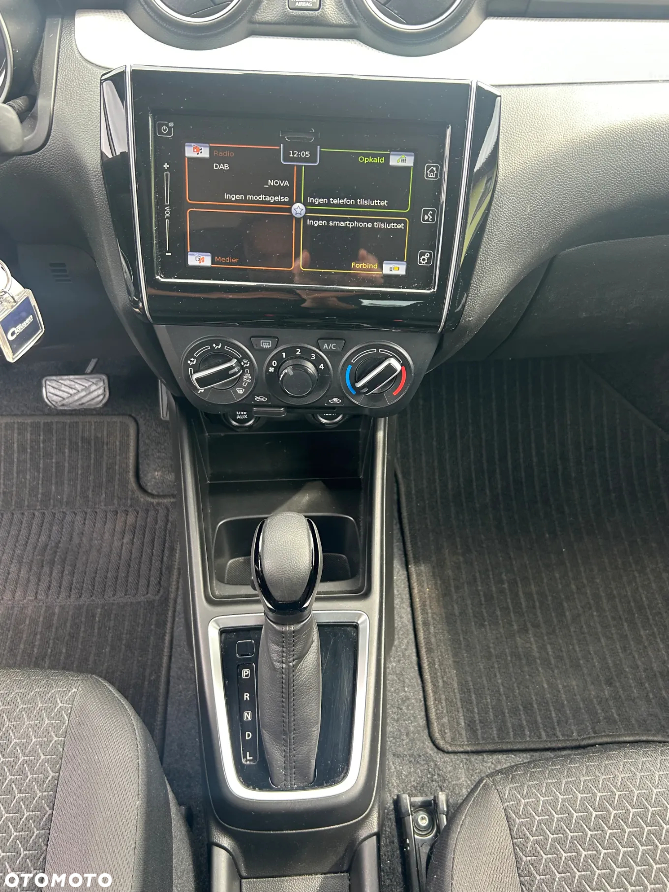 Suzuki Swift 1.2 Dualjet SHVS Premium CVT - 20