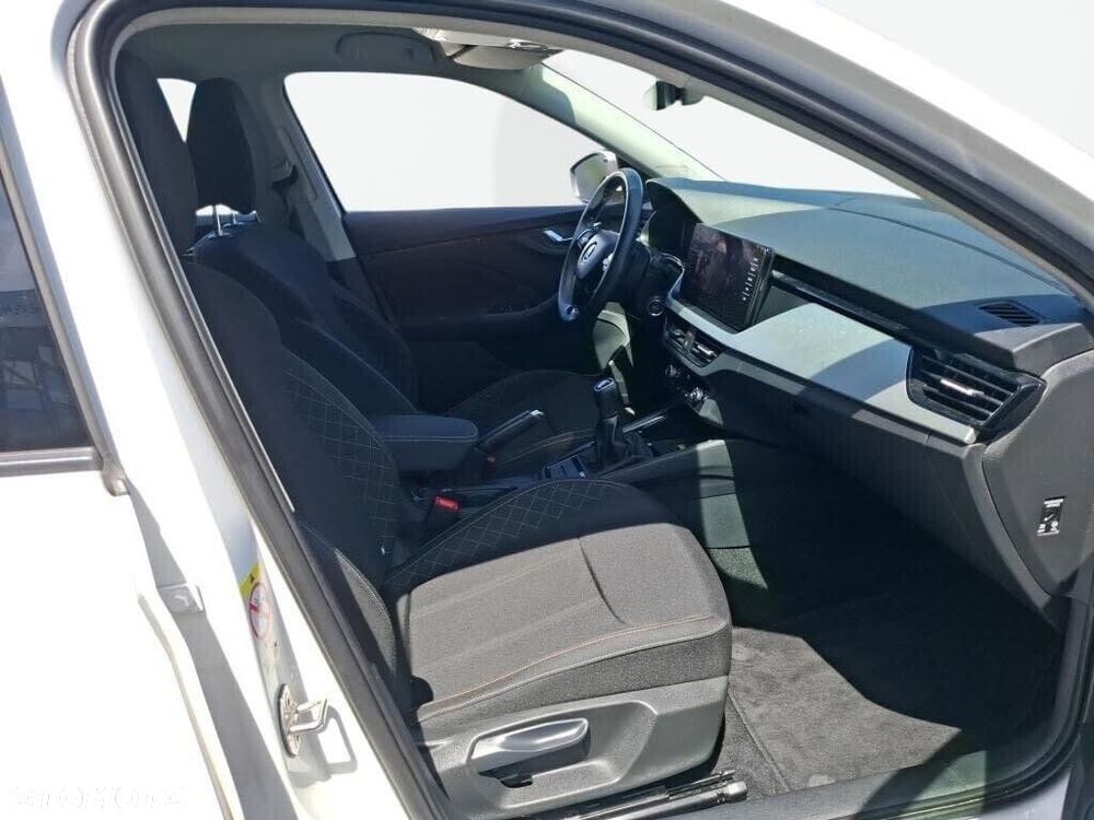 Skoda Scala 2021 photo 3