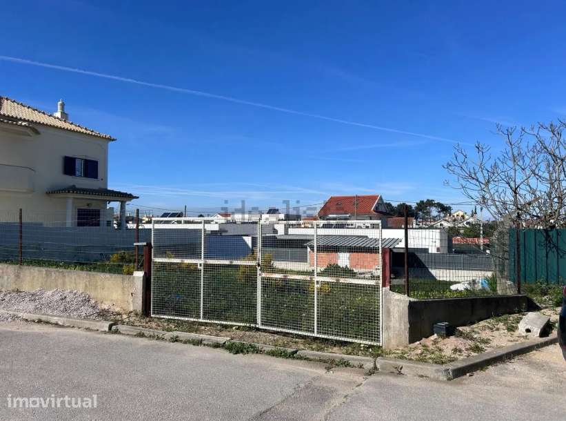Terreno para construção perto Lidl - Grande imagem: 2/2