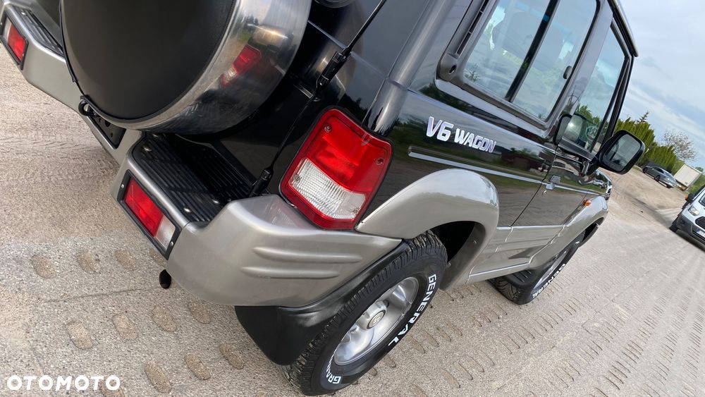 Hyundai Galloper - 15