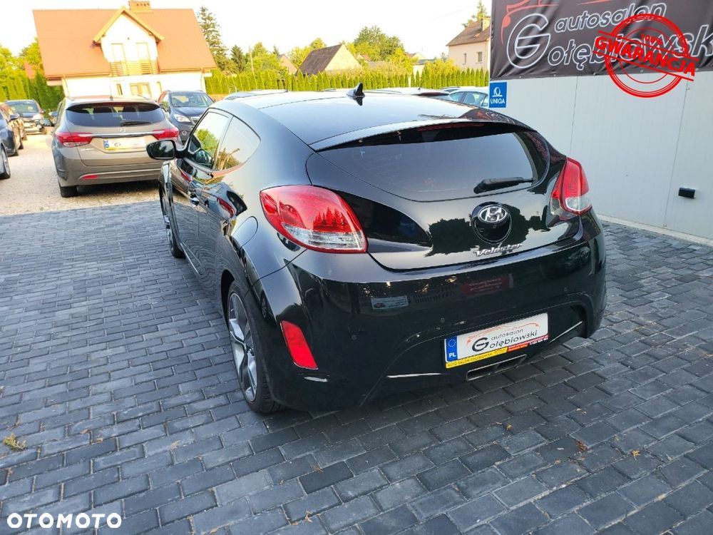 Hyundai Veloster - 8