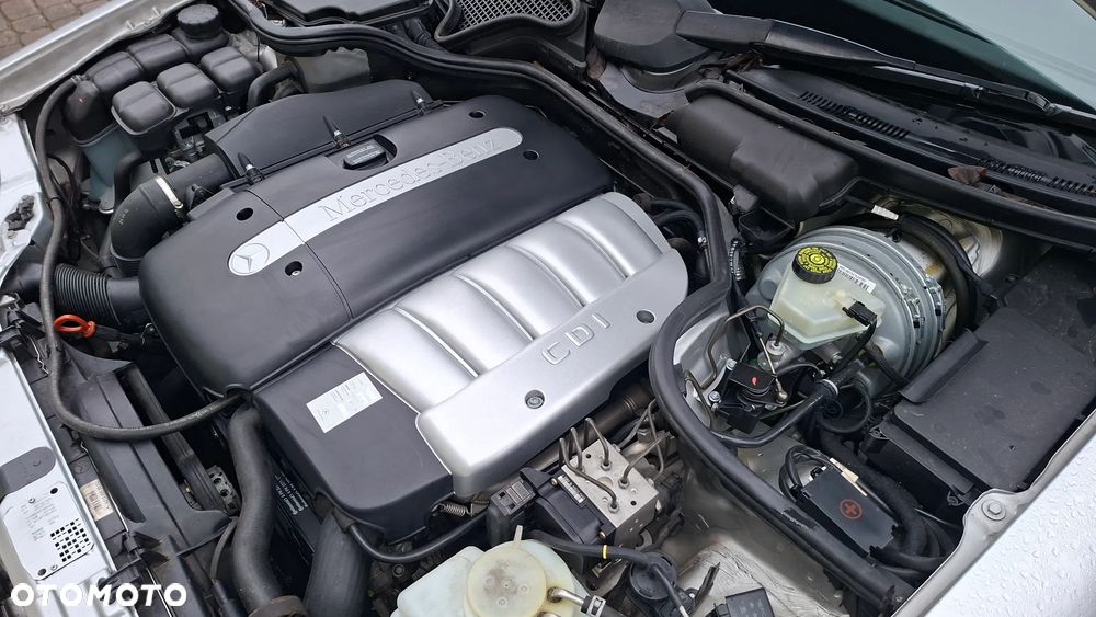 Mercedes-Benz Klasa E 270 CDI Classic - 4