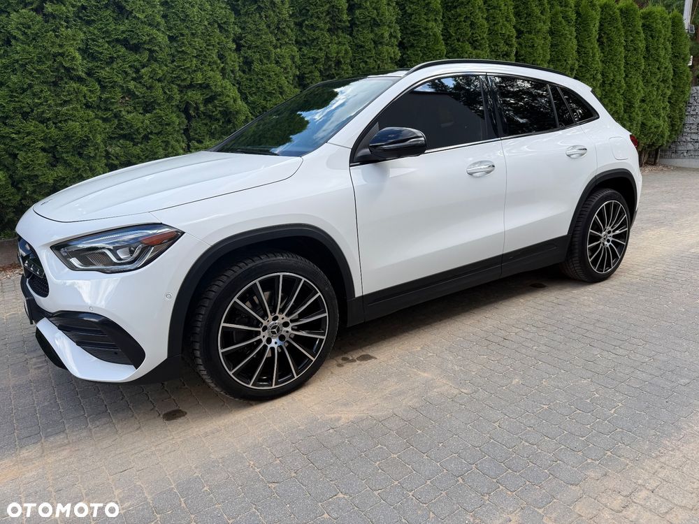 Mercedes-Benz GLA - 5