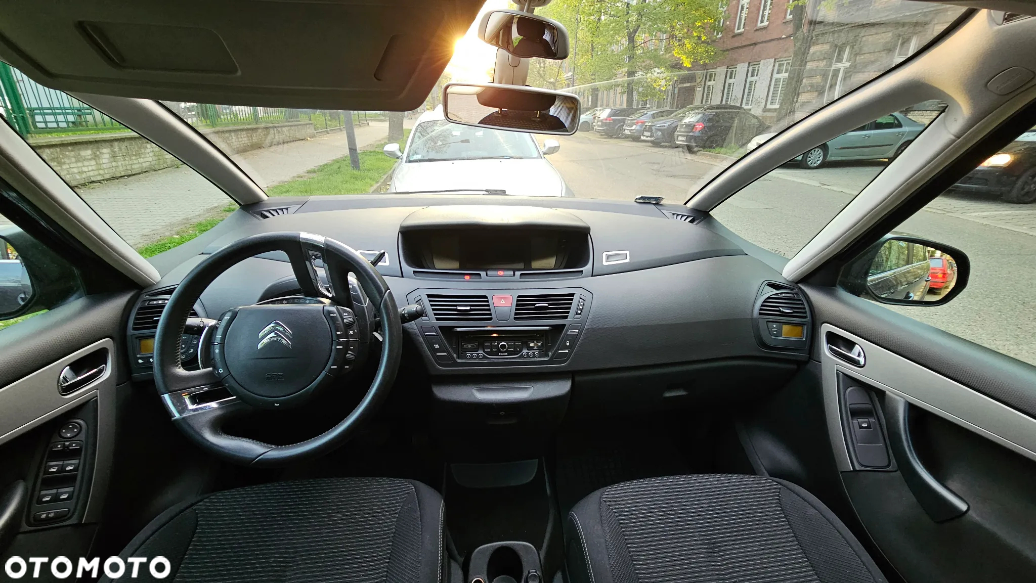 Citroën C4 Grand Picasso 1.6 HDi Equilibre Navi Pack MCP - 12