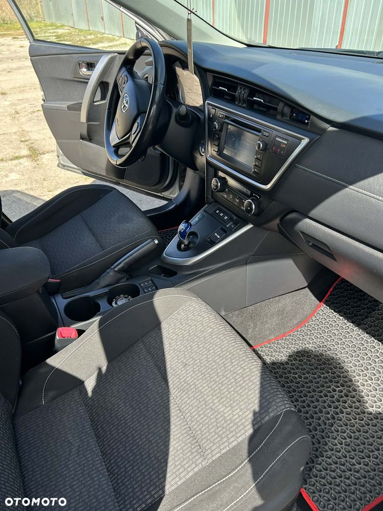 Toyota Auris - 8