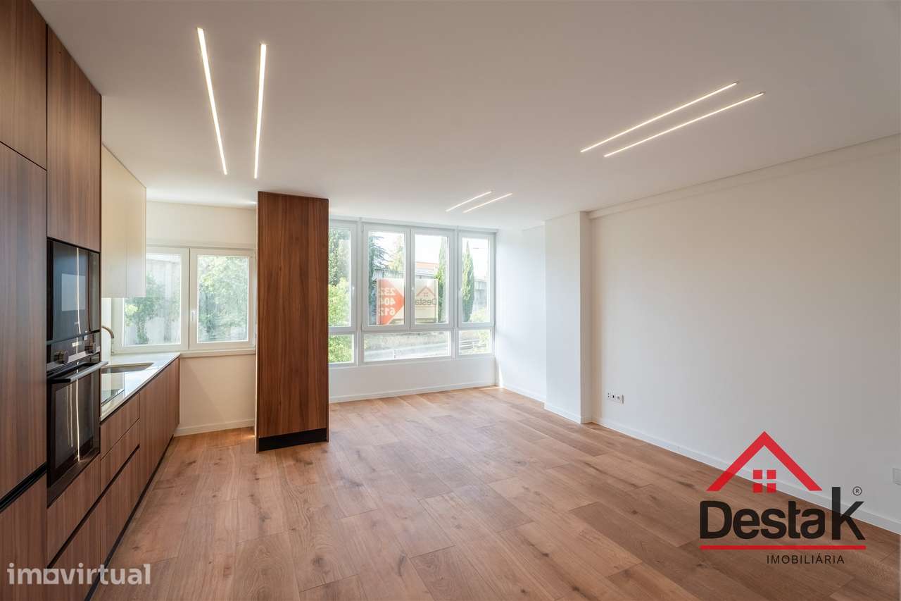Apartamento T3 situado no 1º andar em prédio com dois elevadores em Be - Grande imagem: 2/32