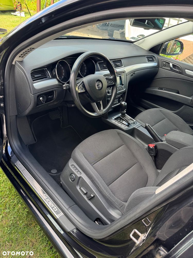 Skoda Superb 2.0 TDI DSG Ambition - 12