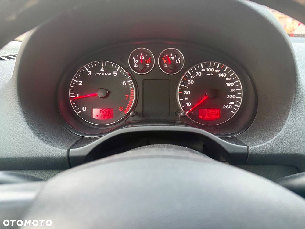 Audi A3 Sportback 1.6 Ambition - 8