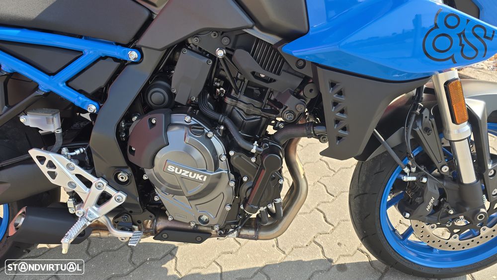 Suzuki GSX 8S 2025 - 3