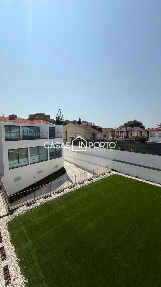 Apartamento com lugar de garagem próximo ao Hospital de São João - Grande imagem: 3/23