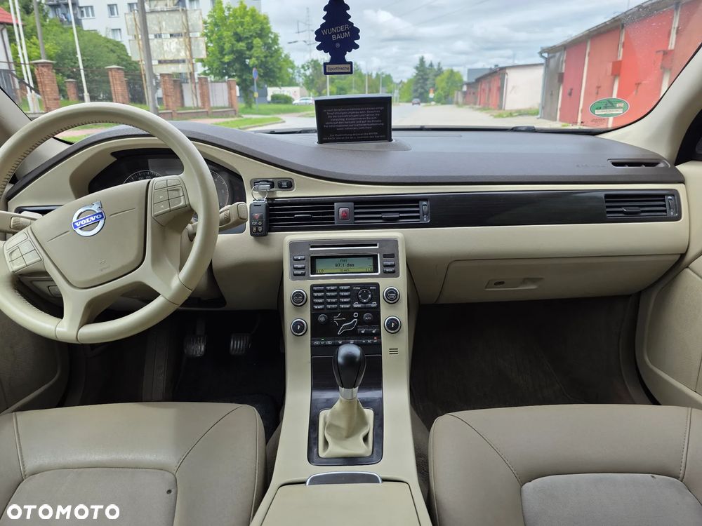 Volvo V70 2.0D Momentum - 11