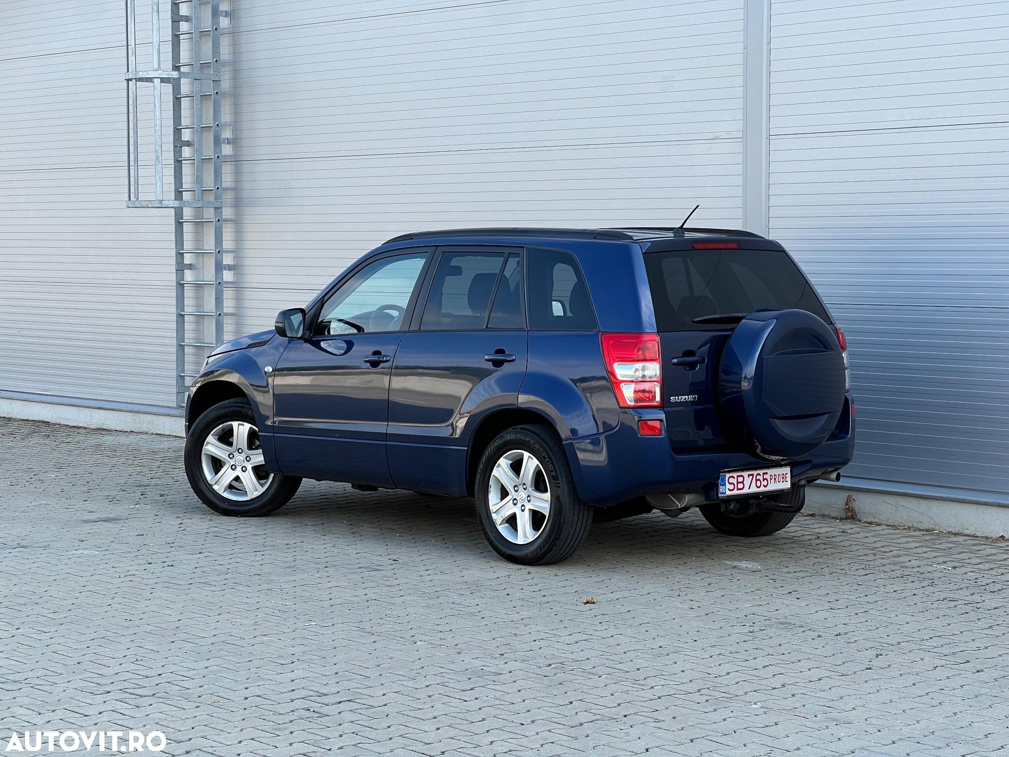 Suzuki Grand Vitara 2.0 Comfort - 6