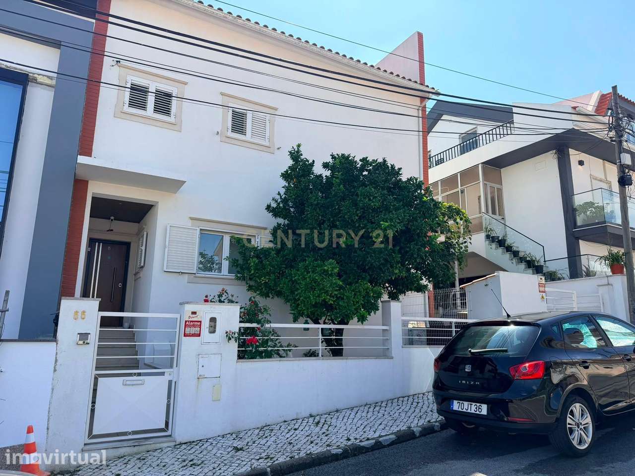 Moradia Renovada com 3 Quartos e estacionamento, São João da Talha em - Grande imagem: 2/38