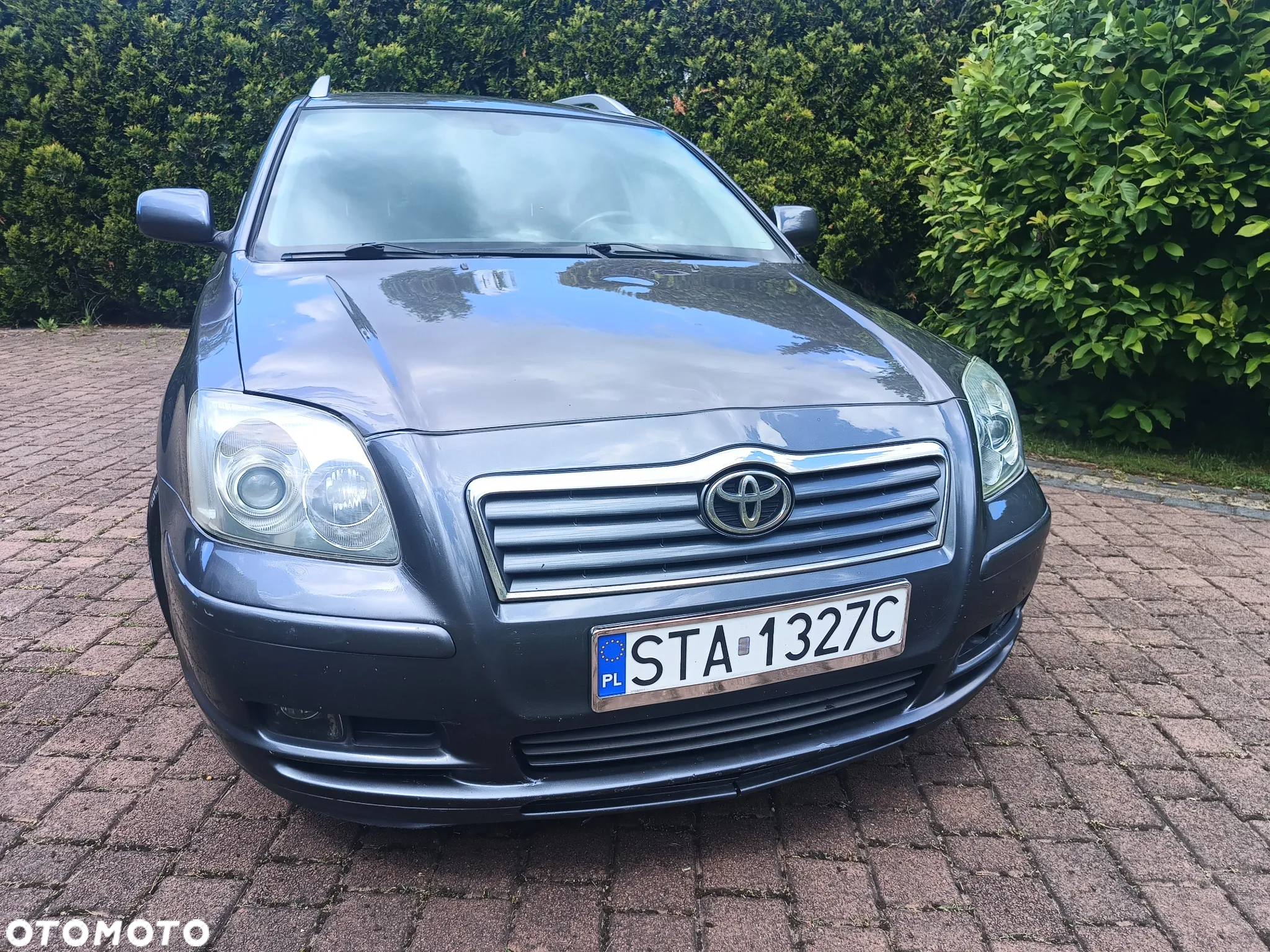 Toyota Avensis - 16