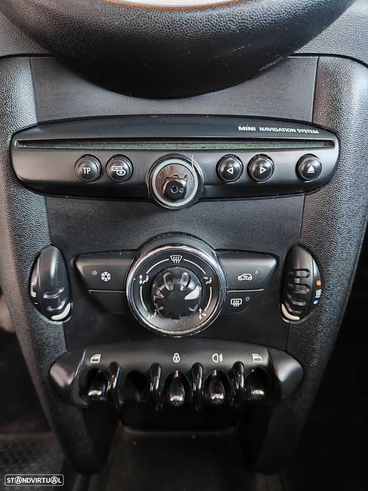 MINI 3 Portas One D - 29