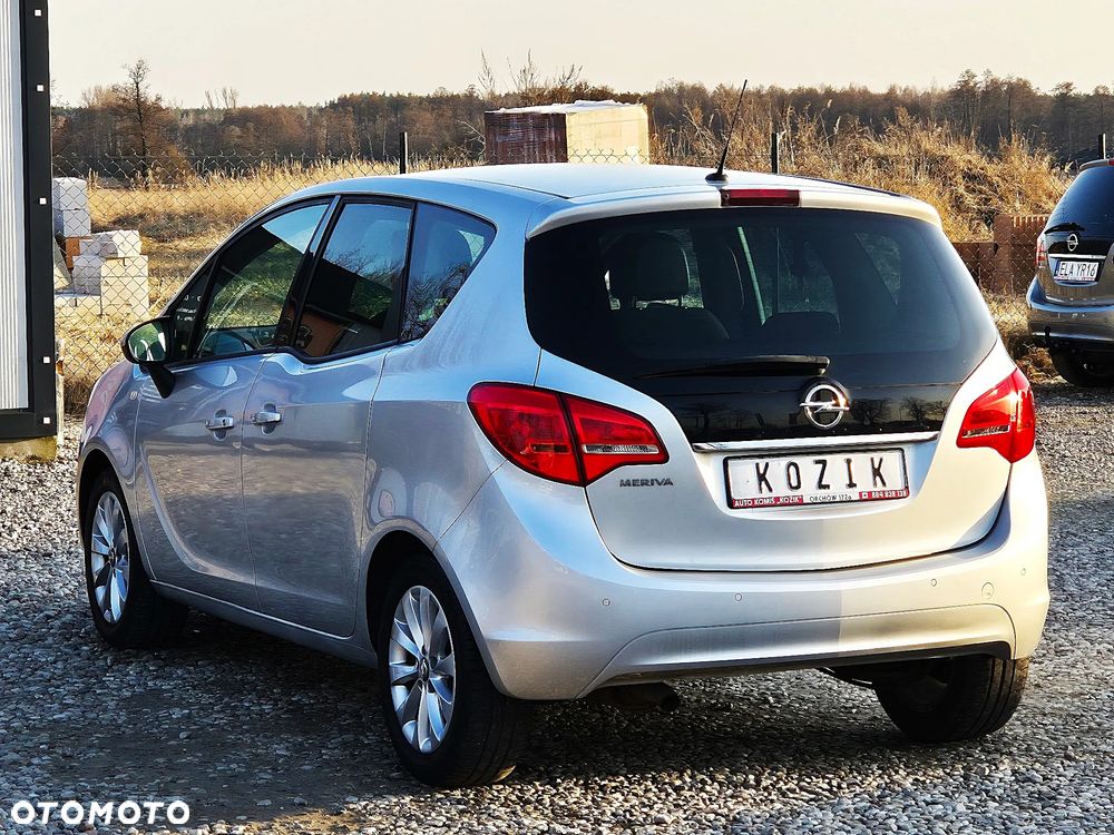 Opel Meriva 1.4 T Essentia - 12