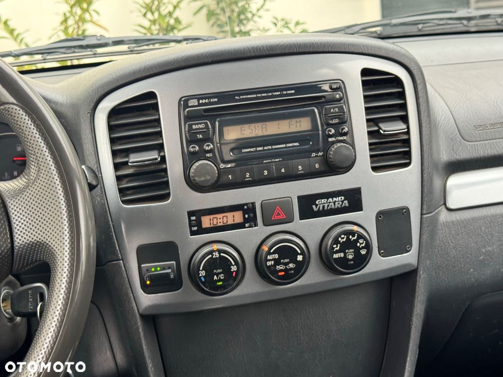 Suzuki Vitara 2.0 16V JLXS - 32