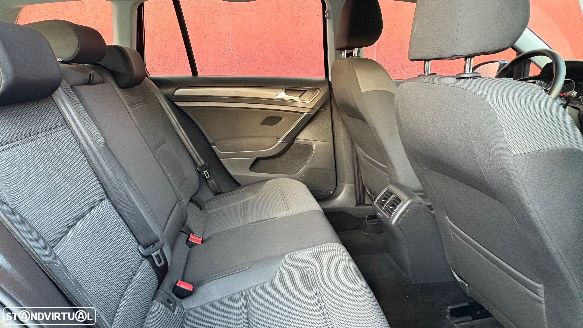 VW Golf Variant 1.6 TDi Highline - 9