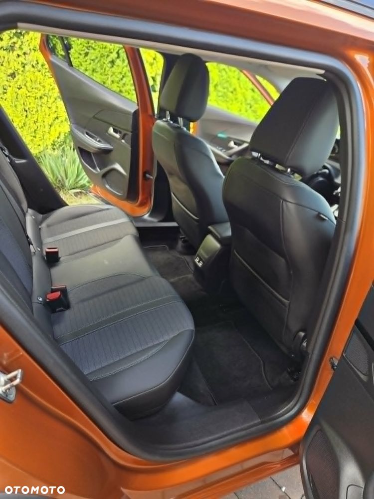 Peugeot 2008 1.2 PureTech Allure Pack S&S EAT8 - 28