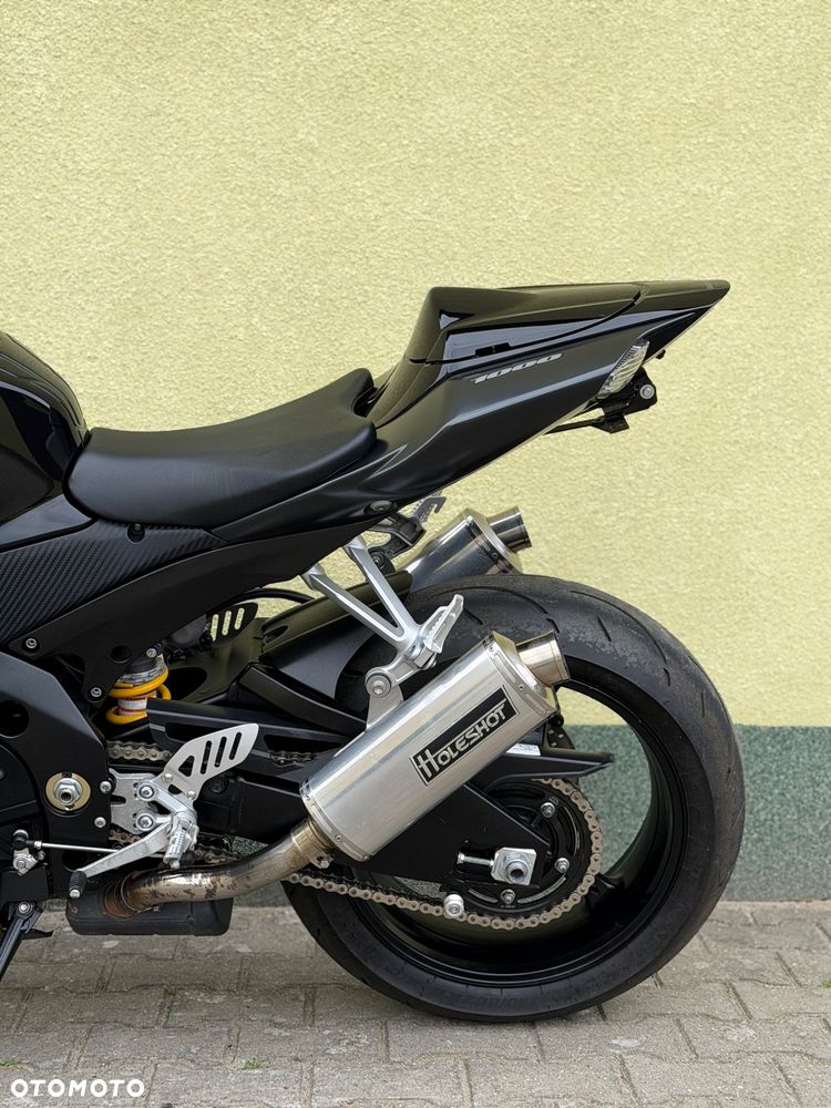Suzuki GSX-R - 24