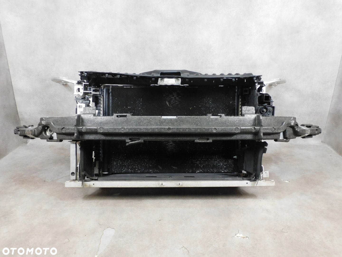 AUDI A8 D5 4N WZMOCNIENIE PAS PRZÓD CHŁODNICE KOMPLET 3.0 - 1