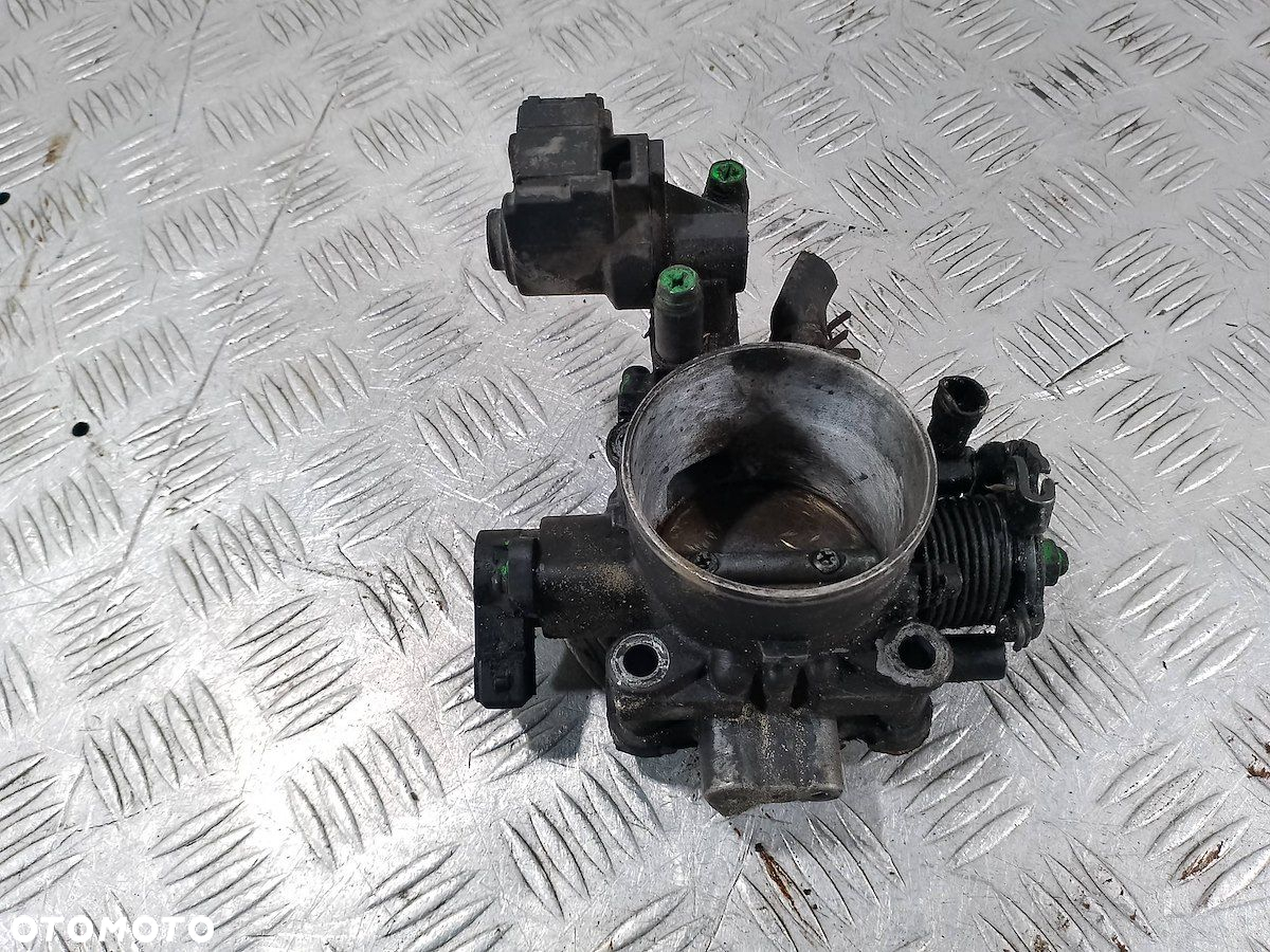 PRZEPUSTNICA HYUNDAI TUCSON 2.4 - 4