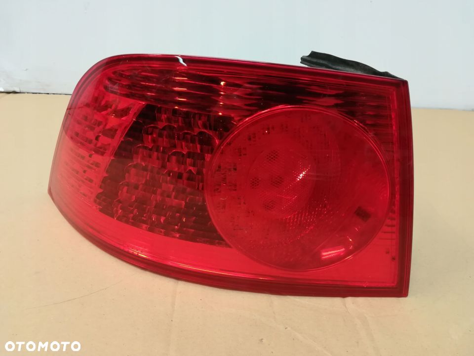 VW Phaeton 3D0 lampa lewa tył BT16