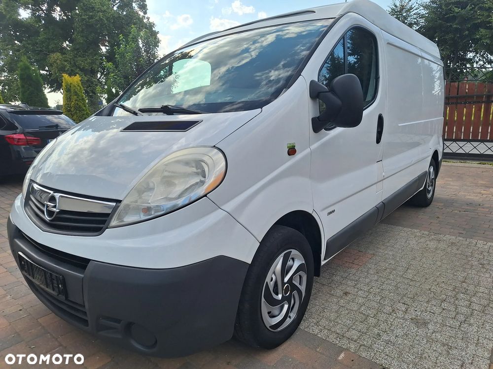 Opel Vivaro - 2