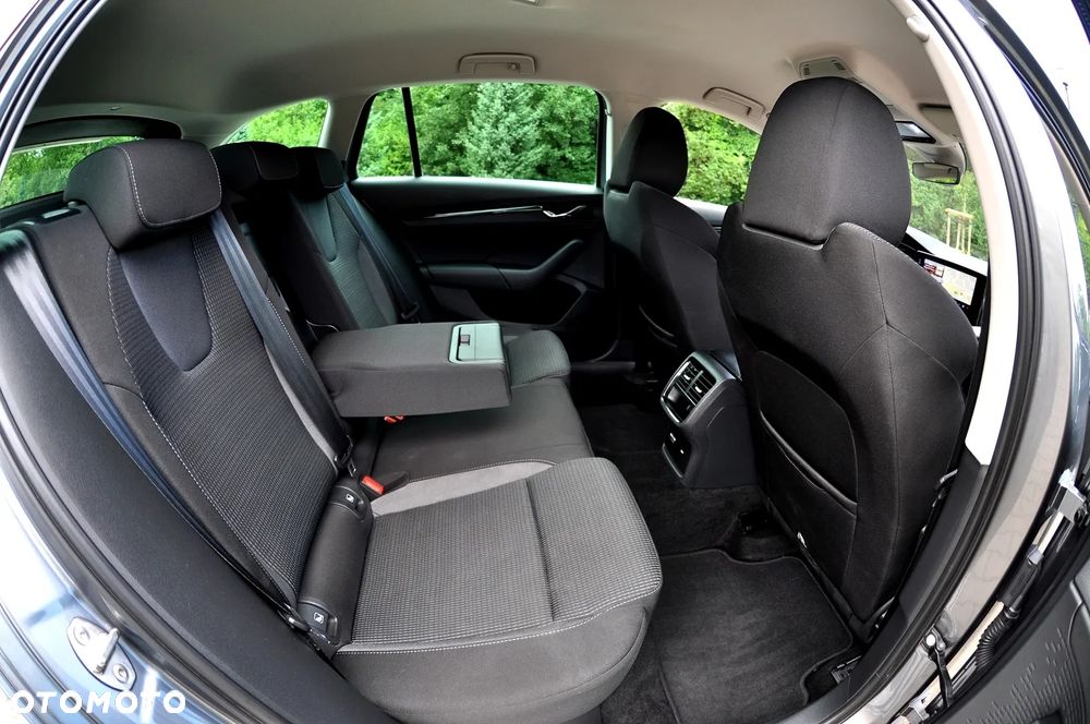 Skoda Octavia 2.0 TDI Ambition DSG - 21