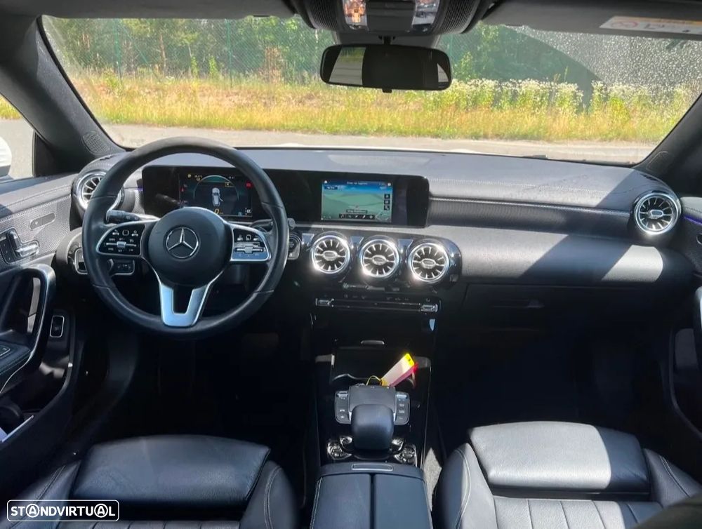 Mercedes-Benz CLA 180 d 7G-DCT - 4