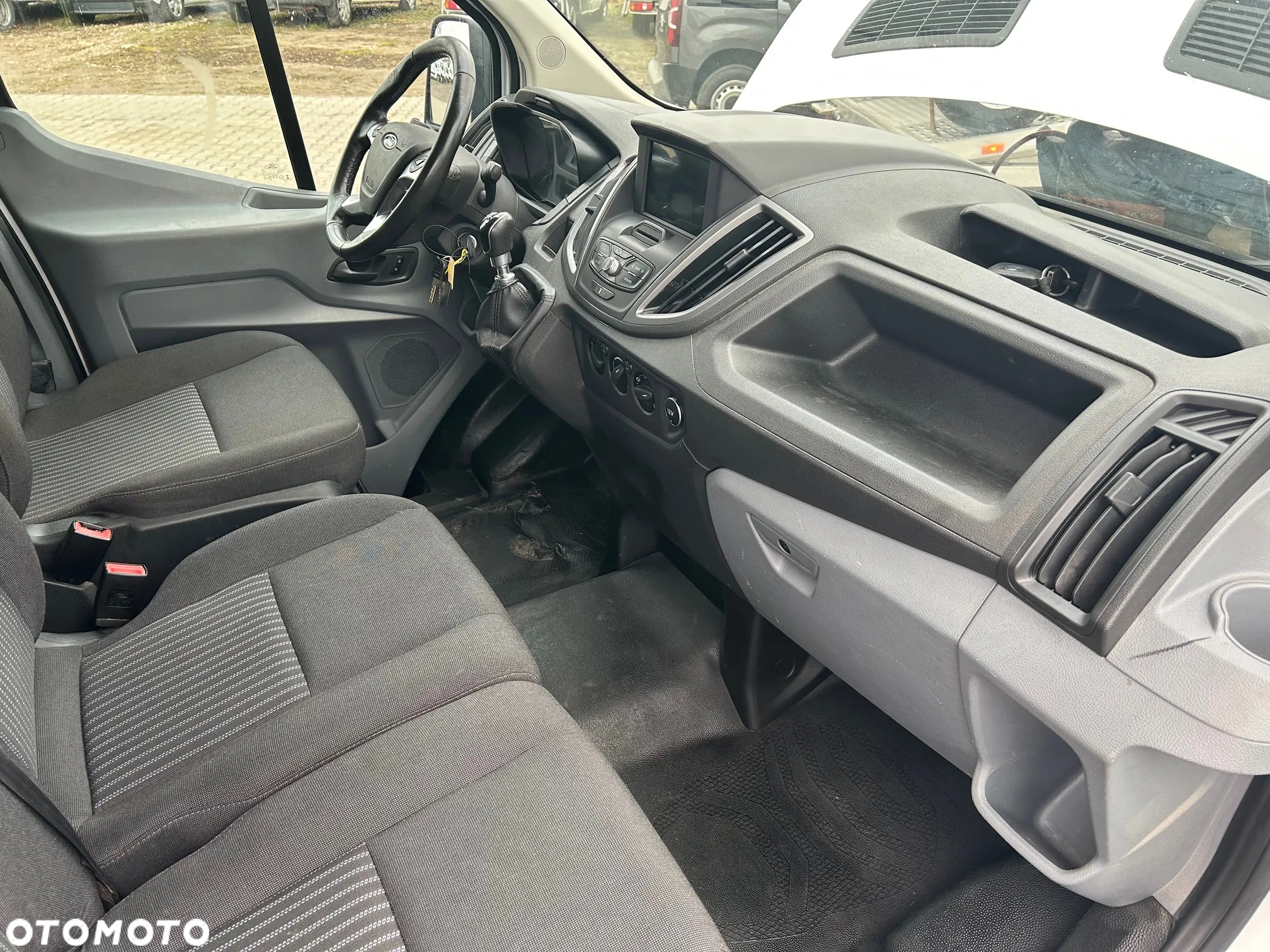 Ford Transit - 9