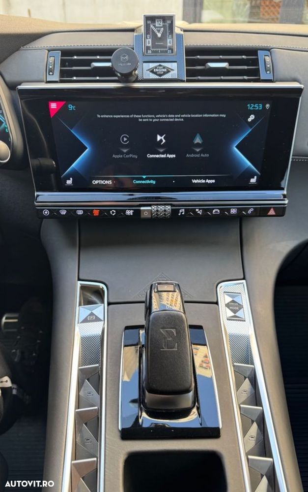 DS Automobiles DS 7 Crossback Crossback 4x4 LOUVRE - 15
