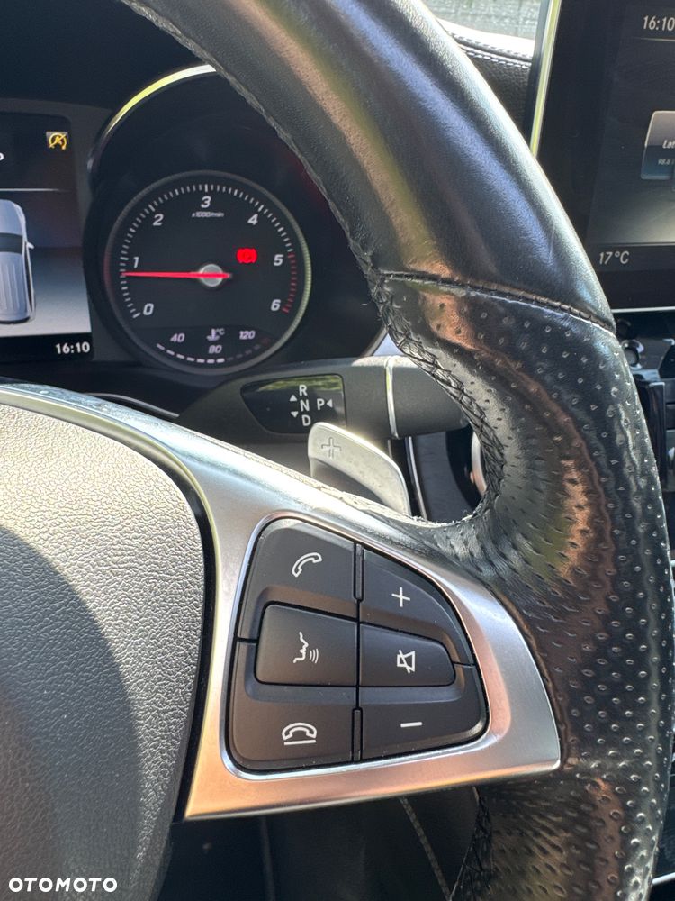 Mercedes-Benz GLC 250 d 4Matic 9G-TRONIC AMG Line - 18