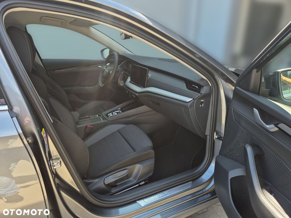 Skoda Octavia 2.0 TSI Drive Selection 4x4 DSG - 17