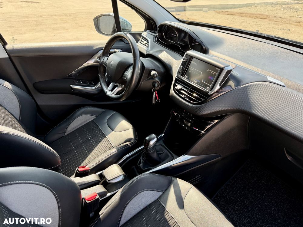 Peugeot 2008 82 VTI Allure - 25