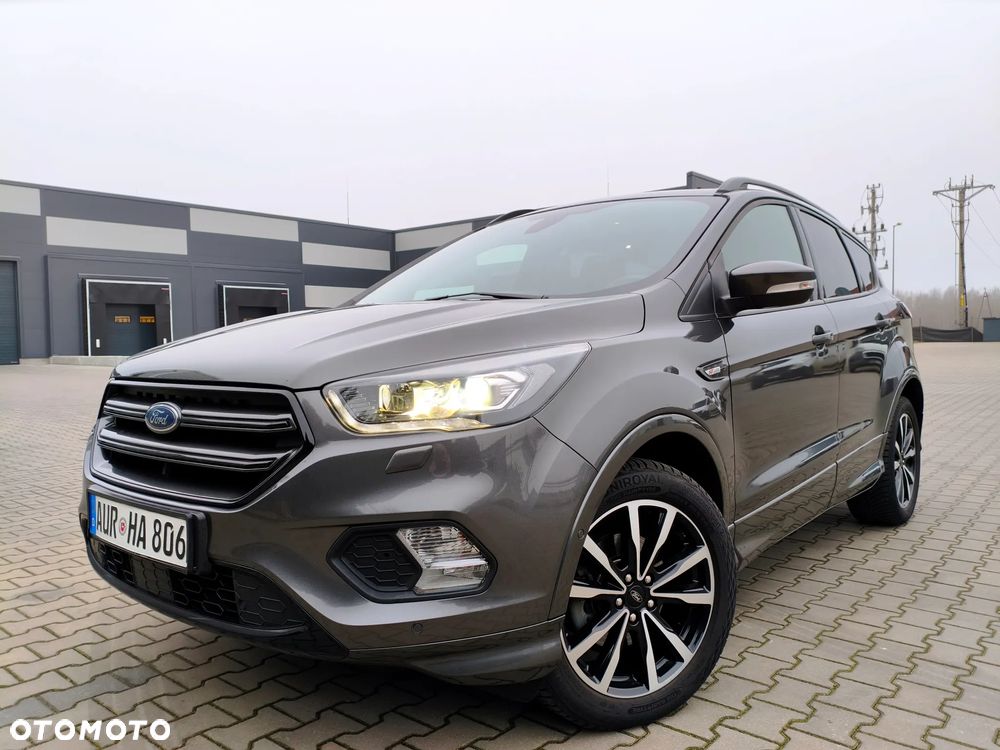 Ford Kuga 1.5 EcoBoost 2x4 ST-Line - 1