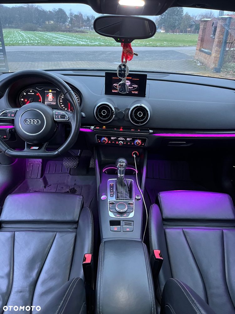 Audi A3 Sportback 2.0 TDI S tronic S line Sportpaket - 19