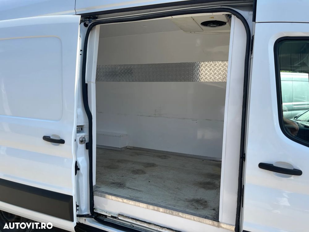 Ford Transit - 10