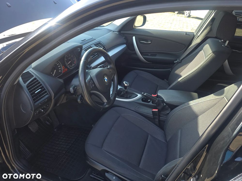 BMW Seria 1 116i - 13