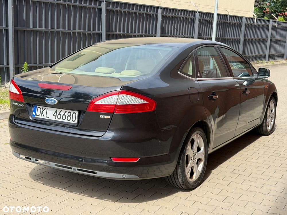 Ford Mondeo 2.0 TDCi Ambiente - 4