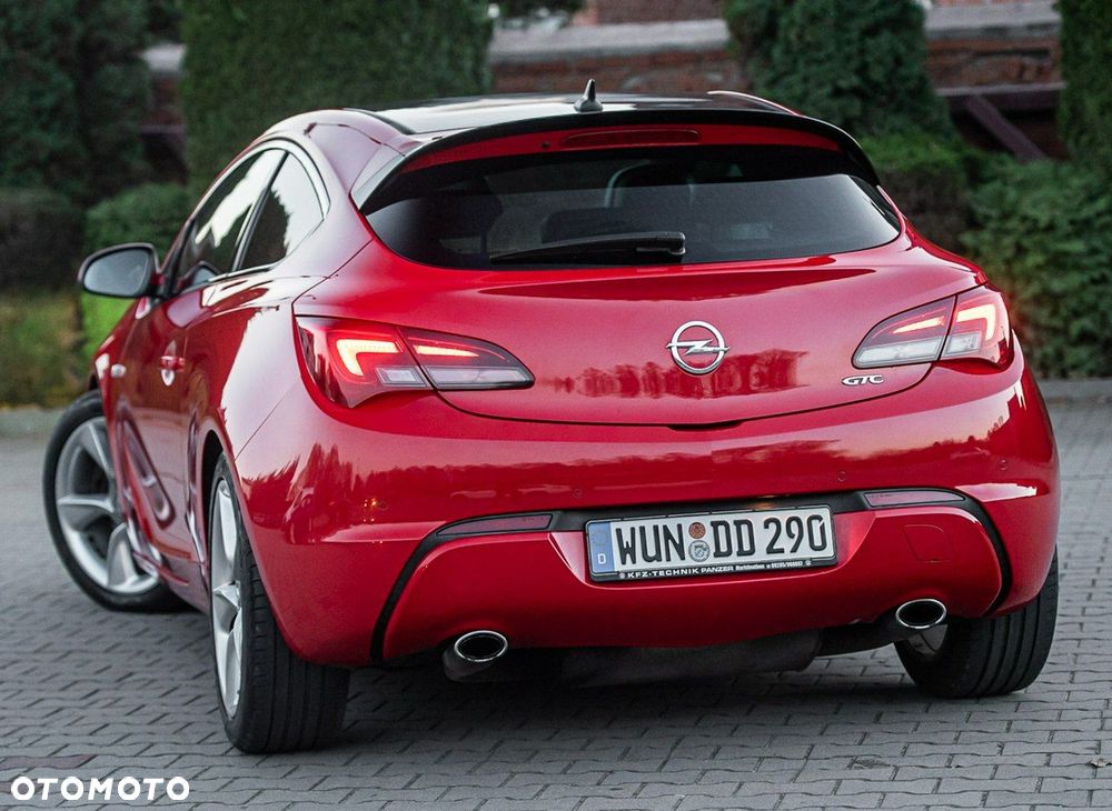 Opel Astra GTC 2.0 CDTI BiTurbo ecoFLEX Start/Stop - 2