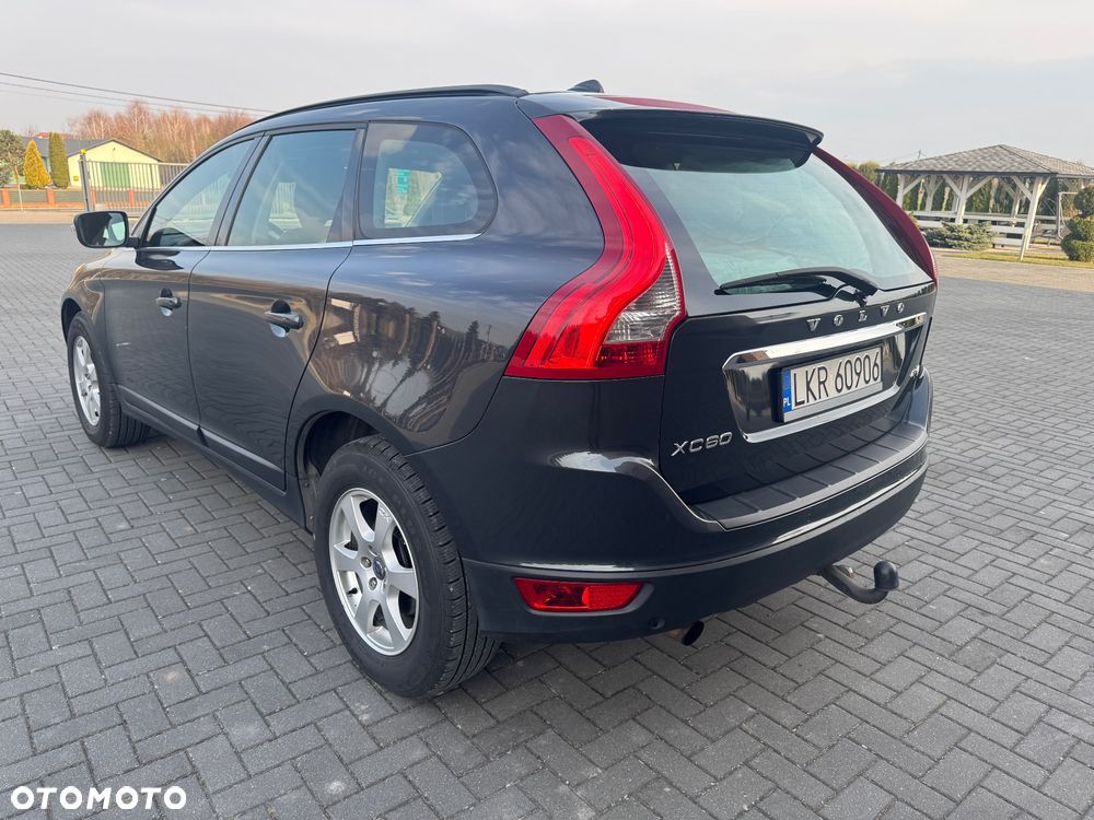 Volvo XC 60 DRIVe Momentum - 3